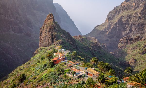 Tenerife-látnivalók-Masca völgy-Los-Gigantes-Garachico-banánültetvény-magyar-nyelven