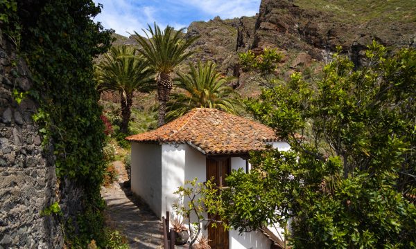 Tenerife-látnivalók-Masca völgy-Los-Gigantes-Garachico-banánültetvény-magyar-nyelven